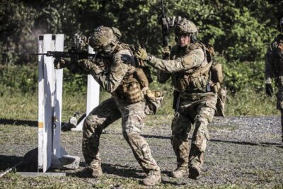 Mete Arms, Sat, Navy Special Warfare, SOF, Small Unite Tactica, CQB, CQC, Tactical Training, M4, Tactical Equipment, Tactical Gear, Navy Seal, Close Protection, Optic Aim, Rifle Scope, Tactical Clothe, Bulletproof, Plate Carrier, Helmet, Rifle, Firearms, Pistol, Recoil, EOTEC, Red Dot, 5.56mm, Ammo, Training Instructor, Firearms Instructor